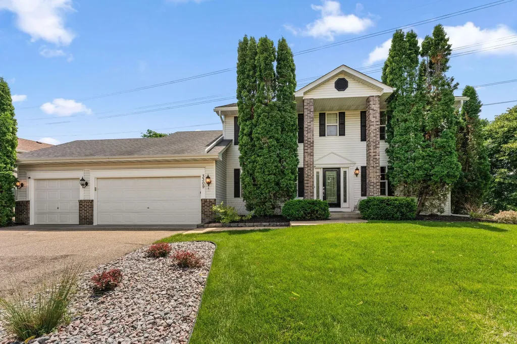 3309 Carnation Avenue N Brooklyn Park MN 55443