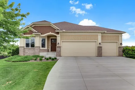 9937 8th Street N Lake Elmo MN 55042