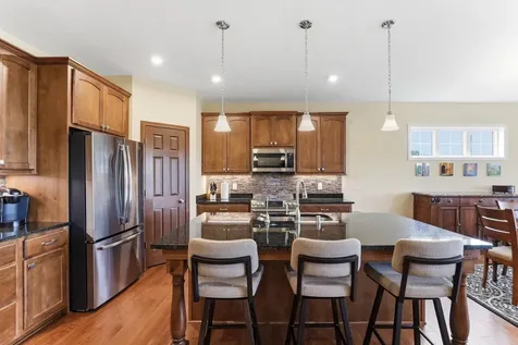 9937 8th Street N Lake Elmo MN 55042