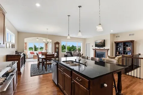9937 8th Street N Lake Elmo MN 55042
