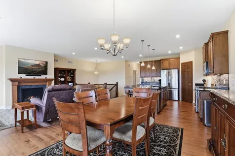 9937 8th Street N Lake Elmo MN 55042