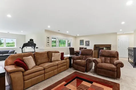 9937 8th Street N Lake Elmo MN 55042