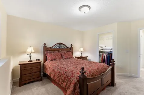 9937 8th Street N Lake Elmo MN 55042