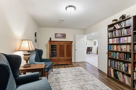 9937 8th Street N Lake Elmo MN 55042