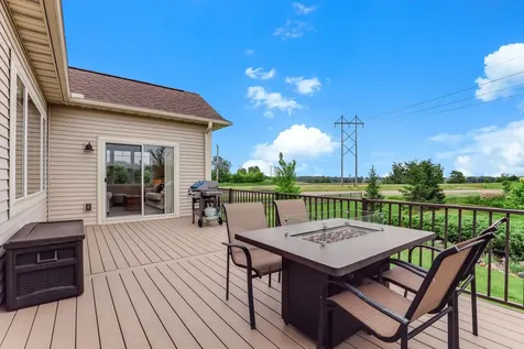 9937 8th Street N Lake Elmo MN 55042
