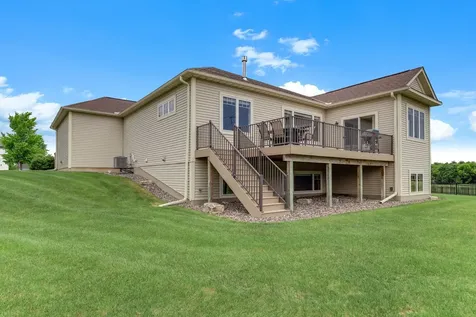 9937 8th Street N Lake Elmo MN 55042