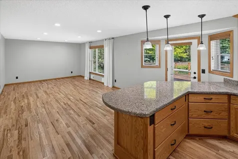 4708 Weston Hills Drive Eagan MN 55123