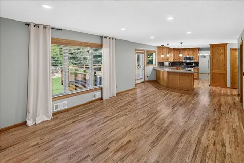 4708 Weston Hills Drive Eagan MN 55123