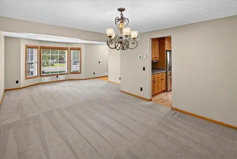 4708 Weston Hills Drive Eagan MN 55123