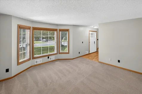 4708 Weston Hills Drive Eagan MN 55123