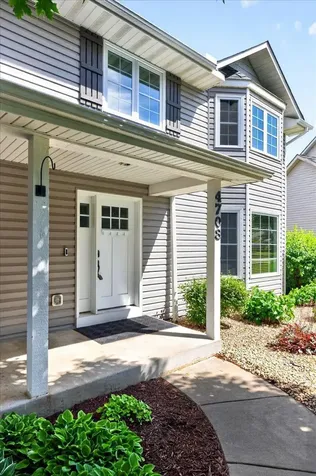 4708 Weston Hills Drive Eagan MN 55123