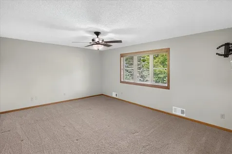 4708 Weston Hills Drive Eagan MN 55123