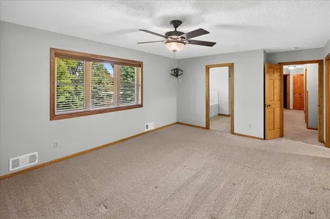 4708 Weston Hills Drive Eagan MN 55123