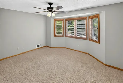4708 Weston Hills Drive Eagan MN 55123