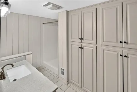 4708 Weston Hills Drive Eagan MN 55123