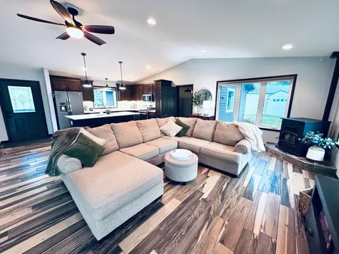 25190 E Cozy Cove Road Detroit Lakes MN 56501