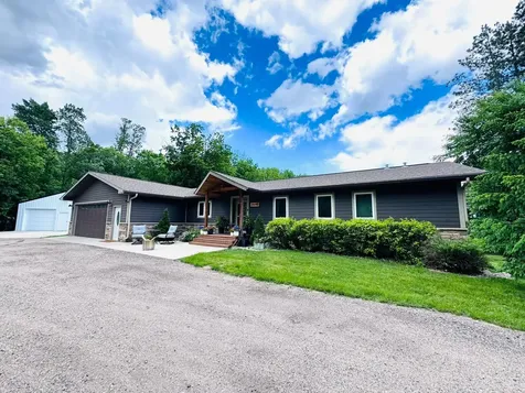 25190 E Cozy Cove Road Detroit Lakes MN 56501