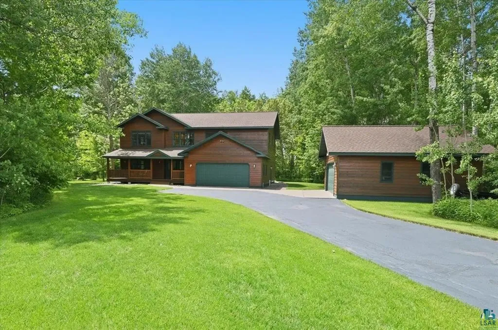 4210 Jackson Drive Duluth MN 55811