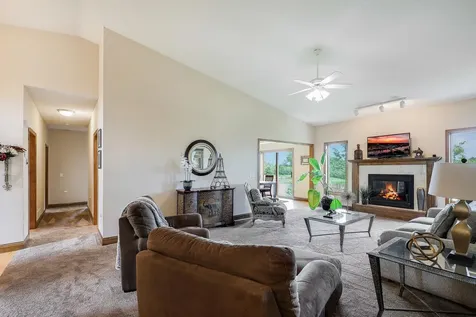 4972 Kassel Avenue NE Albertville MN 55301