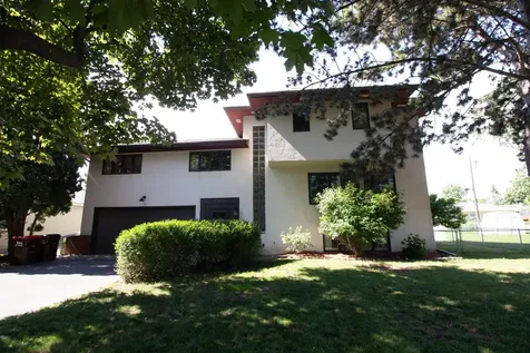 2012 2nd Street N South Saint Paul MN 55075