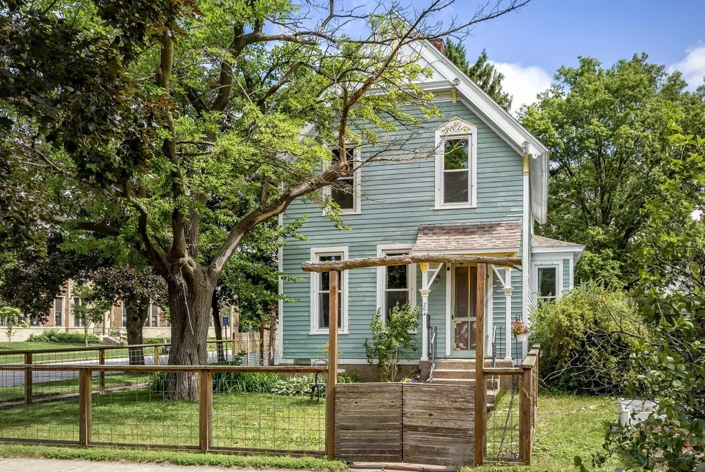 204 E Wabasha Street Winona MN 55987