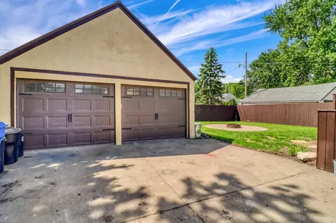 331 Willow Street E Detroit Lakes MN 56501