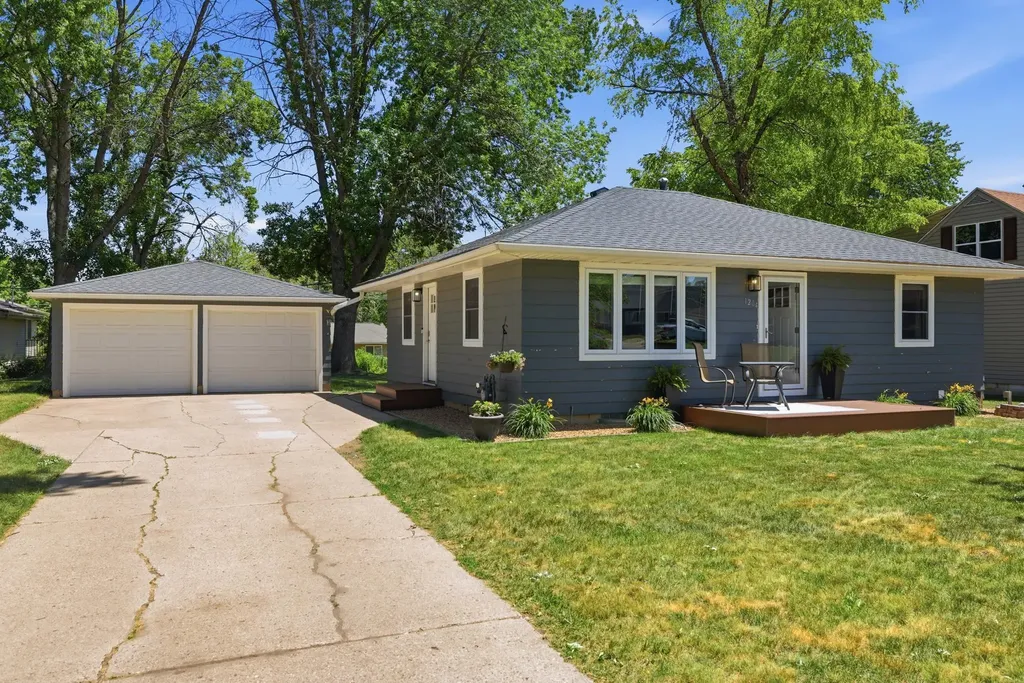 1204 Columbus Avenue Albert Lea MN 56007
