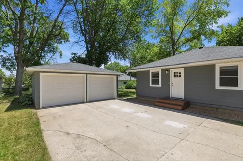 1204 Columbus Avenue Albert Lea MN 56007