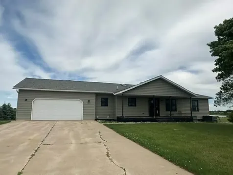 1100 Eastbay Avenue Balaton MN 56115