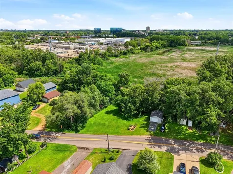 10226 S Shore Drive Plymouth MN 55441