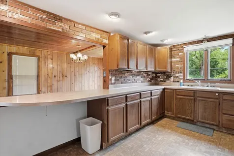 10226 S Shore Drive Plymouth MN 55441