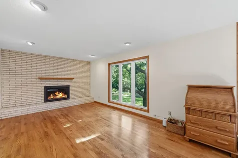 3840 Riverton Avenue Eagan MN 55122