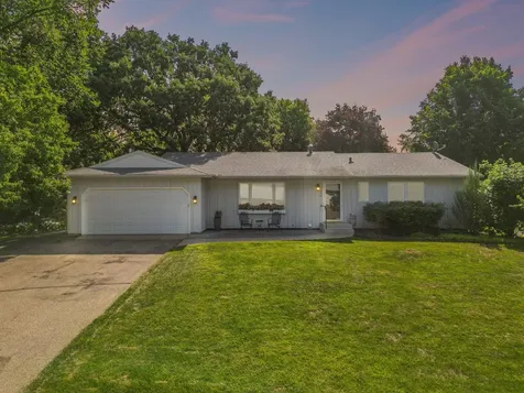 3840 Riverton Avenue Eagan MN 55122