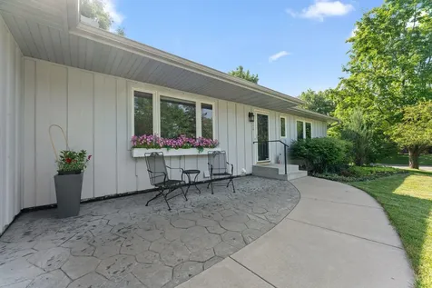 3840 Riverton Avenue Eagan MN 55122