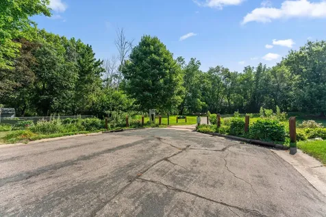 3840 Riverton Avenue Eagan MN 55122