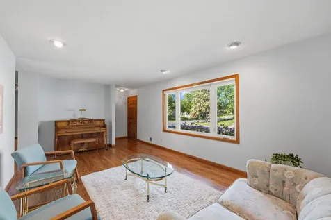3840 Riverton Avenue Eagan MN 55122