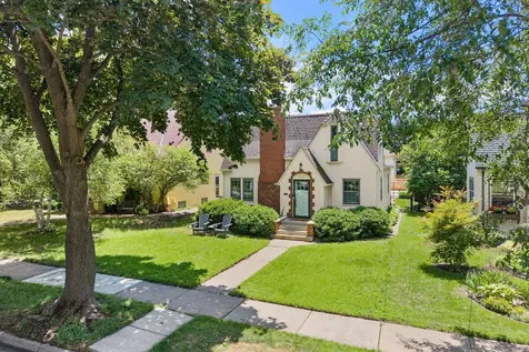 2128 Juno Avenue Saint Paul MN 55116