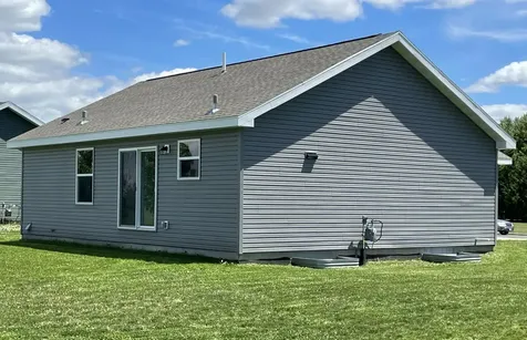 206 4th Place Claremont MN 55924