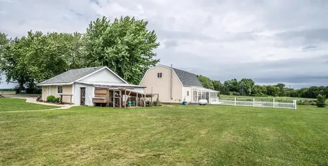 24854 Lewiston Boulevard Hampton MN 55031