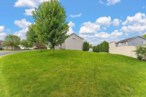12012 Mayview Cove Lindstrom MN 55045