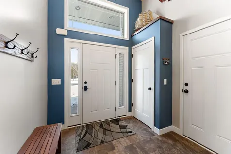 12012 Mayview Cove Lindstrom MN 55045