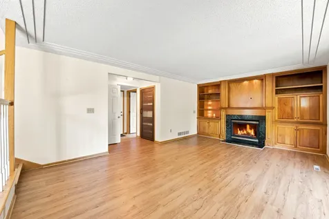 3698 Willbrook Court Eagan MN 55123
