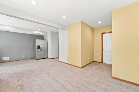 3698 Willbrook Court Eagan MN 55123