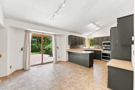 3698 Willbrook Court Eagan MN 55123