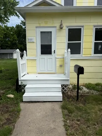 302 Nicollet Avenue Mankato MN 56003