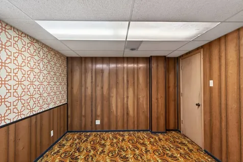 1619 Mclean Avenue Saint Paul MN 55106