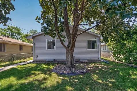 1619 Mclean Avenue Saint Paul MN 55106