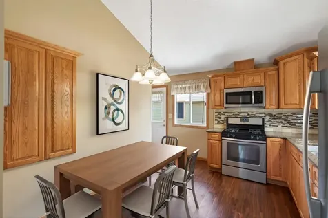 1619 Mclean Avenue Saint Paul MN 55106