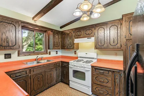 8009 Noble Avenue N Brooklyn Park MN 55443