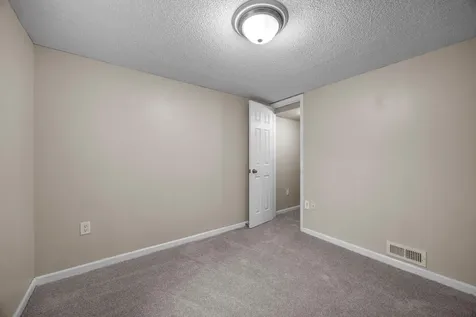 577 38th Avenue NE Columbia Heights MN 55421
